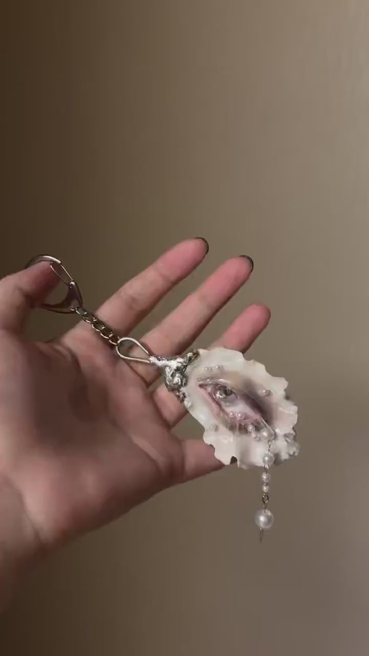 Nyra Ash Grey-Lash Oyster Eye — Choker, Brooch or Charm — product video