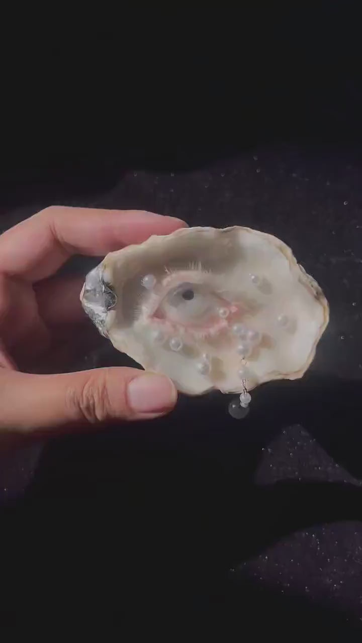Nyra Unimpressed Gaze Oyster Eye — Choker, Brooch or Charm — product video